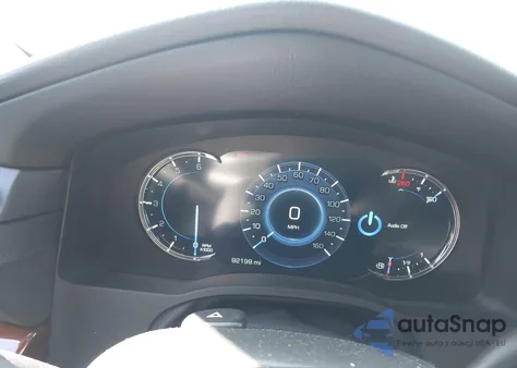 2017 Cadillac Escalade Luxury z USA, uszkodzony, nr VIN 1GYS4BKJ8HR378471